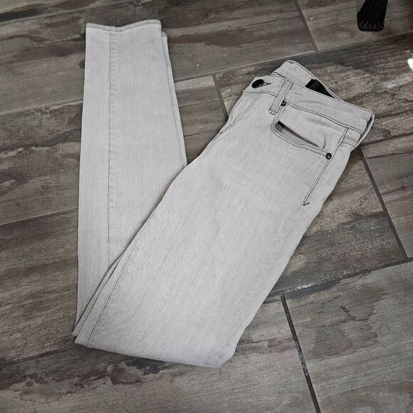 Vince Riley Skinny Jeans - Picture 9 of 9